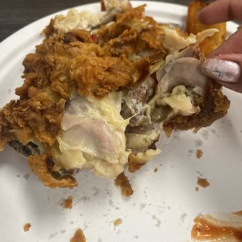 Vons - Almost all fat and fried chicken skin/batter - Grocery Near Me - Ventura, California