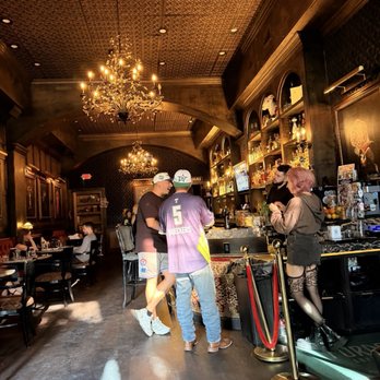 Atlas Bar - Cocktail Bars Near Me - Dallas, Texas Atlas Bar - Cocktail Bars Near Me - Dallas, Texas