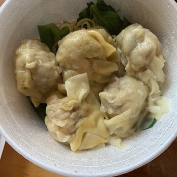 Harlam's Kitchen - Wonton noodle soup - Cantonese Near Me - Rosemead, California Harlam's Kitchen - Wonton noodle soup - Cantonese Near Me - Rosemead, California