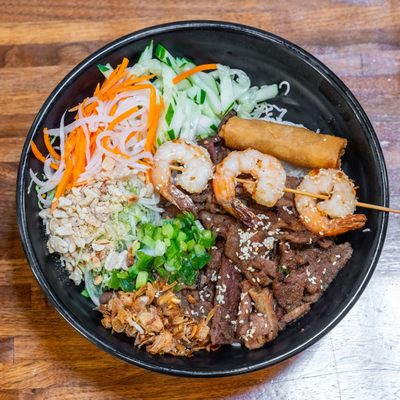 XinhXinh Vietnamese Bistro by null