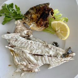 Ristorante La Guardiola di Perrone Claudio - Grilled whole fish after deboning