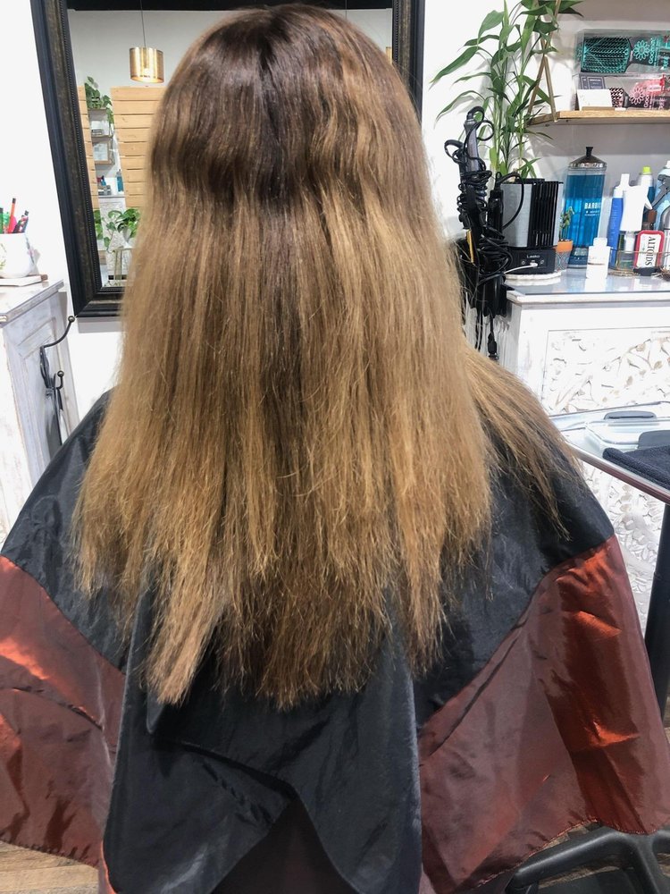 Lucent Hair Studio Logo