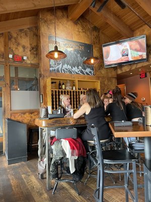 Mammoth Tavern - Mammoth by null