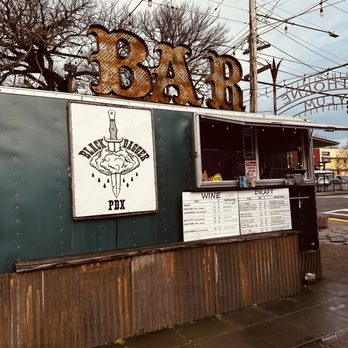 Black Dagger PDX - Food truck bar - Food Trucks Near Me - Portland, Oregon