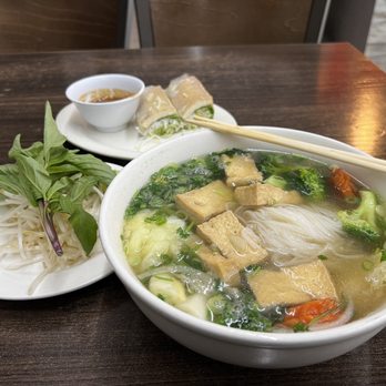 Pho Dam - I didn't think I was going to eat everything, but they made it to easy for me to finish it all! - Vietnamese Near Me - Chandler, Arizona