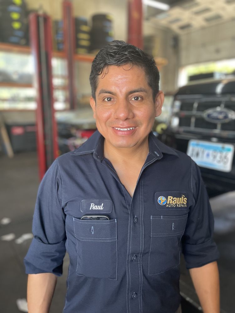 DAVID’S AUTO REPAIR Updated October 2024 10 Photos 4000 Bloomington Ave, Minneapolis