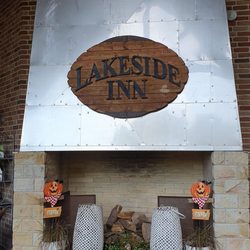 Lakeside Inn