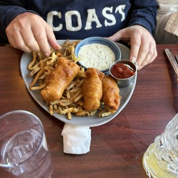 Rockfish - Cod Fish and chips - Pizza Near Me - Edgartown, Massachusetts