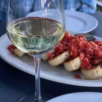 Tutta Bella - Wine - Pizza Near Me - Seattle, Washington Tutta Bella - Wine - Pizza Near Me - Seattle, Washington