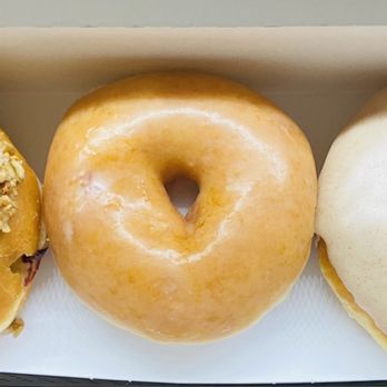 Krispy Kreme Rego Park, Queens, NY - Last Updated December 2024 - Yelp