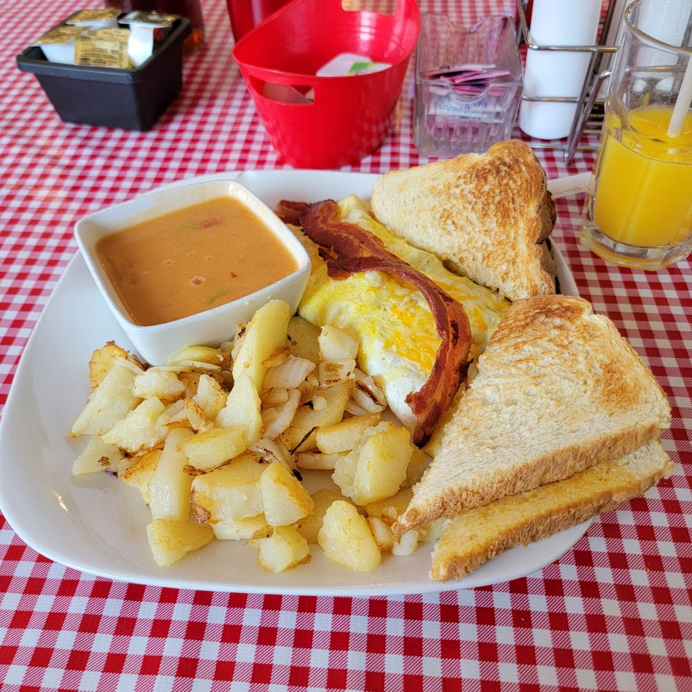 Tina's Family Cafe Logo