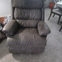 La-Z-Boy Furniture Galleries - 3 weeks after delivery.