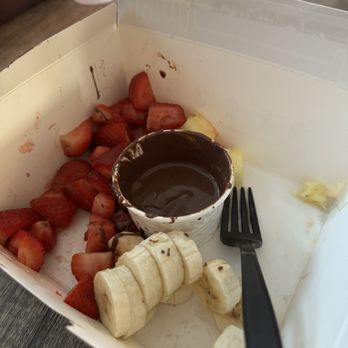 Chocolate Bash - Fruit & Dip Box - Desserts Near Me - Irvine, California