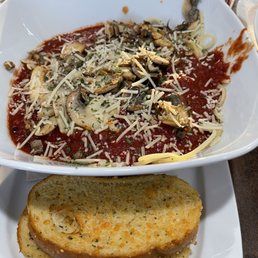Spaghetti with added mushrooms
