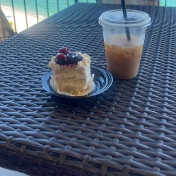 Coffee Point - Berries dessert - Coffee & Tea Near Me - Puerto Peñasco, SON