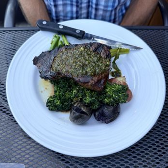 Cedar House Pub - Picanha steak - Pubs Near Me - Tahoe City, California