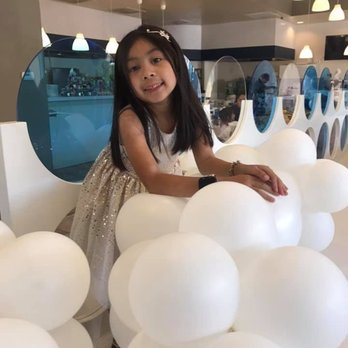 Balloon Works by Mary R. - Party & Event Planning Near Me Balloon Works by Mary R. - Party & Event Planning Near Me