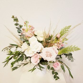 LeLe Floral - Centerpieces for cocktail tables! So gorgeous - Florists Near Me - Antelope, California LeLe Floral - Centerpieces for cocktail tables! So gorgeous - Florists Near Me - Antelope, California