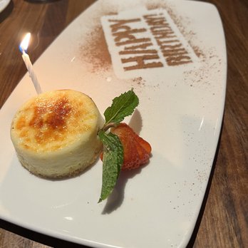 Yard House - Mini Cheesecake Brûlée - New American Near Me - San Jose, California
