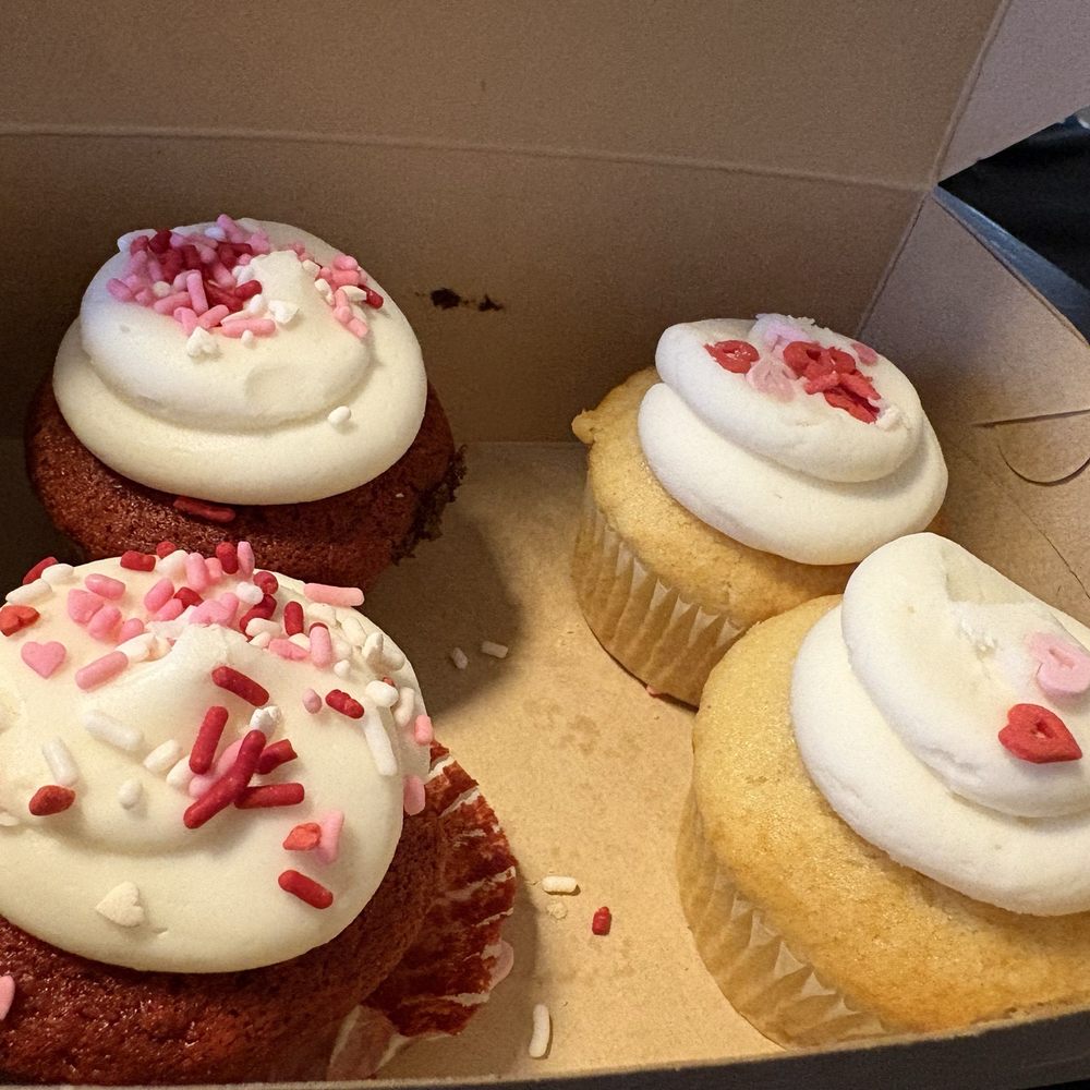 Mangas Mini Treats - Cupcakes Near Me - Midlothian, Virginia Mangas Mini Treats - Cupcakes Near Me - Midlothian, Virginia