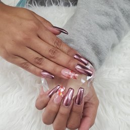 Vicki is the only one I trust with my nails! I love coming back! Always a wonderful experience Vicki is the only one I trust with my nails! I love coming back! Always a wonderful experience