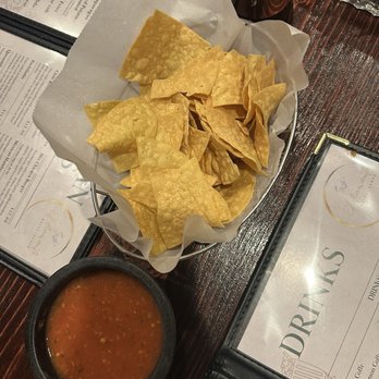 El Diamante Restaurant - Chips and Salsa - Mexican Near Me - Carlsbad, New Mexico El Diamante Restaurant - Chips and Salsa - Mexican Near Me - Carlsbad, New Mexico