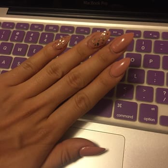 Sunset Nails - The only place I can get the 'pointy-almond' shape (ask for Ellen to do it). - Nail Salons Near Me - San Francisco, California