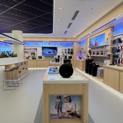 Westfield St Luke's - Spark St Lukes Store