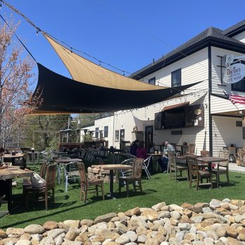 ALE’ RAE’S GASTRO PUB AND COFFEE BAR - Updated May 2025 - 106 Photos ...