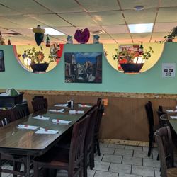 Mis Amigos Mexican Grill - Interior