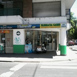 Farmacia Garis - así se ve desde la esquina