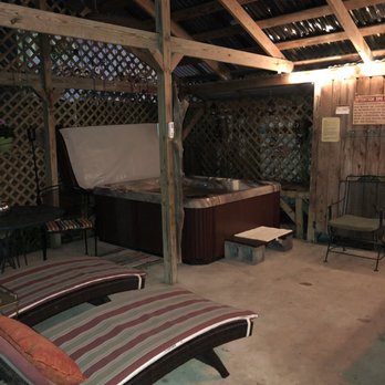 Little Eazy Guest House - Guest Houses Near Me - New Orleans, Louisiana