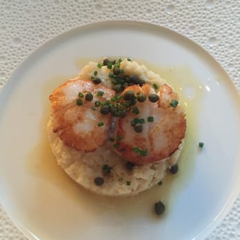 Charleston - Scallops with cauliflower rice - New American Near Me - Baltimore, Maryland Charleston - Scallops with cauliflower rice - New American Near Me - Baltimore, Maryland