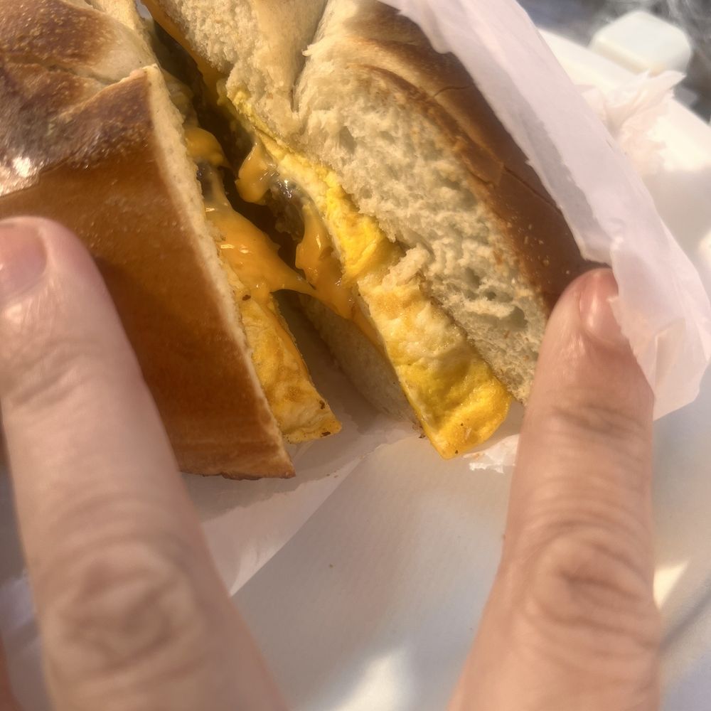 La Luna Cafe - Egg sandwich - Bagels Near Me - Astoria, New York La Luna Cafe - Egg sandwich - Bagels Near Me - Astoria, New York