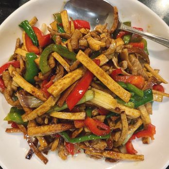 Bund Shanghai - Yellow chive bean curd slice stir fried with pork - Shanghainese Near Me - San Francisco, California Bund Shanghai - Yellow chive bean curd slice stir fried with pork - Shanghainese Near Me - San Francisco, California
