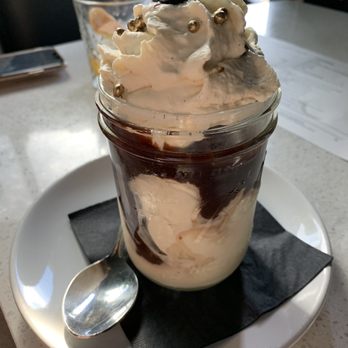 Huddy’s - Earl Gray Sundae so goood - Gastropubs Near Me - Redondo Beach, California Huddy’s - Earl Gray Sundae so goood - Gastropubs Near Me - Redondo Beach, California