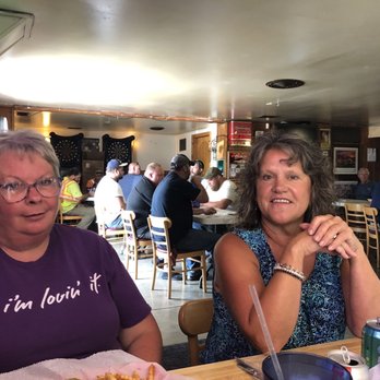 New Goshen Pub - Packed added new friends to table - Bars Near Me - West Terre Haute, Indiana New Goshen Pub - Packed added new friends to table - Bars Near Me - West Terre Haute, Indiana