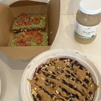 Botanicals Nola - Avocado toast, Açaí You bowl (with peanut butter, vegan chocolate chips, and agave nectar), and Gold Sea Moss Gel - Juice Bars & Smoothies Near Me - New Orleans, Louisiana