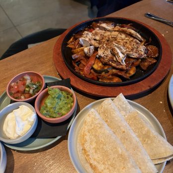 Crossroads Cantina - Chicken fajitas - Mexican Near Me - Kansas City, Missouri