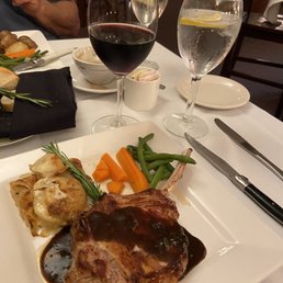 Veal Loin with potatoes au gratin Veal Loin with potatoes au gratin