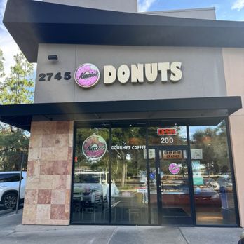 Kacie's Donut Lounge - Donuts Near Me - Elk Grove, California Kacie's Donut Lounge - Donuts Near Me - Elk Grove, California