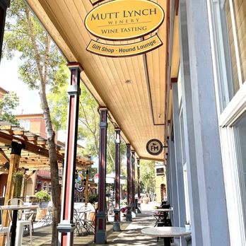 Windsor SMART Station and Pathway - Charming Downtown Windsor and Mutt Lynch Wine Tasting Room - Public Transportation Near Me - Windsor, California Windsor SMART Station and Pathway - Charming Downtown Windsor and Mutt Lynch Wine Tasting Room - Public Transportation Near Me - Windsor, California