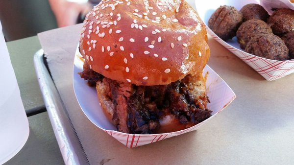 garden district by null