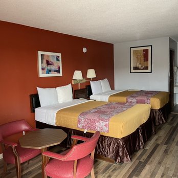 Budget Host Inn - Hotels Near Me - Greenup, Illinois Budget Host Inn - Hotels Near Me - Greenup, Illinois