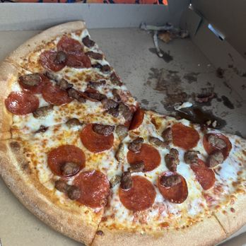 Piara Pizza - Large pepperoni and sausage pizza - Pizza Near Me - Bakersfield, California