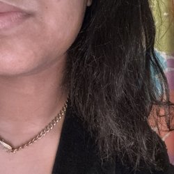Salon Josefina Unisex Dominican Hairstyling - MY HAIR IS FRIZZ ASFFFF HATE THIS LADY BOUTTA USE ABD REPORT HER TO THE BBB