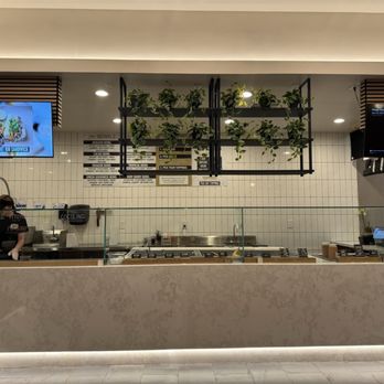 Nguyen’s Kitchen - Inside - Vietnamese Near Me - Long Beach, California