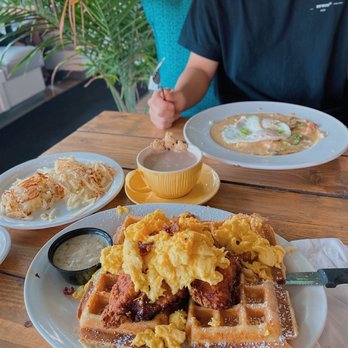 Honeybear Cafe - Breakfast & Brunch Near Me - Chicago, Illinois
