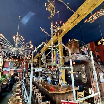 Six Arms - Pubs Near Me - Seattle, Washington Six Arms - Pubs Near Me - Seattle, Washington