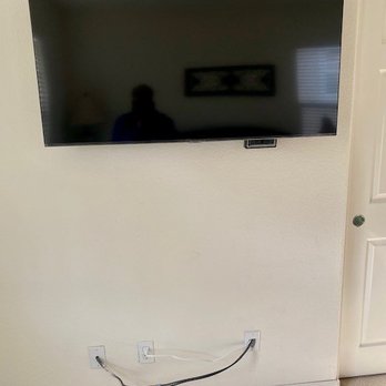Bay Area Wall Mounts - Expected a cleaner professional job after paying $270 - Home Theatre Installation Near Me